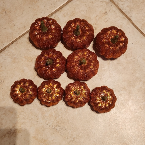 Mini glitter pumpkins - Picture 2 of 5